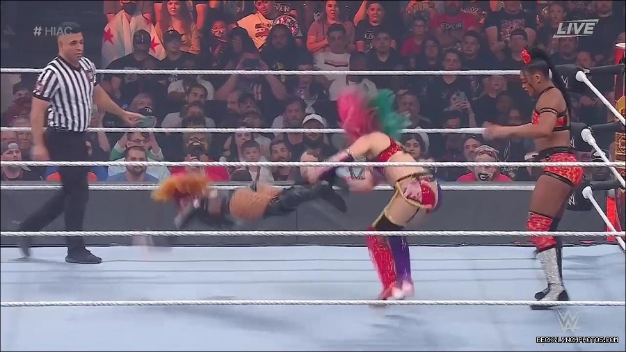 WWE_Hell_In_A_Cell_2022_720p_WEB_h264-HEEL_mp4_000854821.jpg