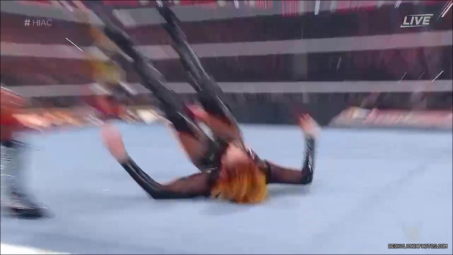 WWE_Hell_In_A_Cell_2022_720p_WEB_h264-HEEL_mp4_000858421.jpg
