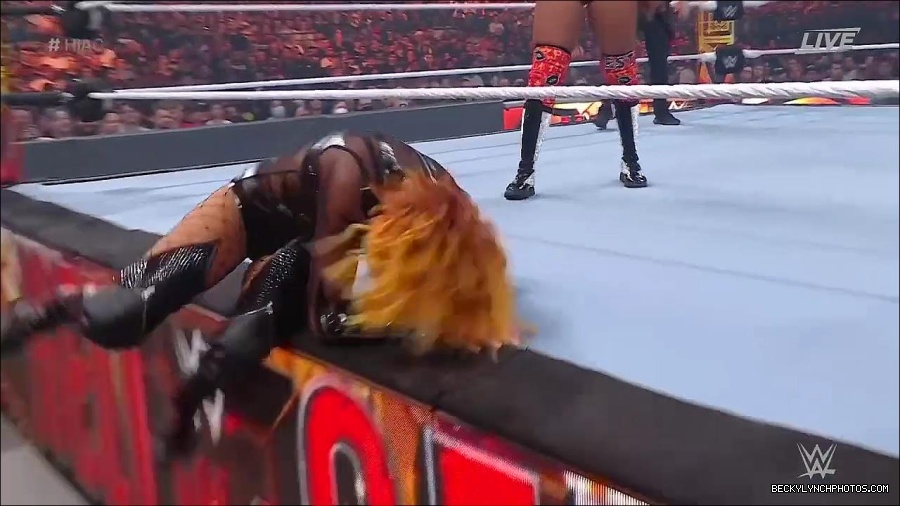 WWE_Hell_In_A_Cell_2022_720p_WEB_h264-HEEL_mp4_000861621.jpg