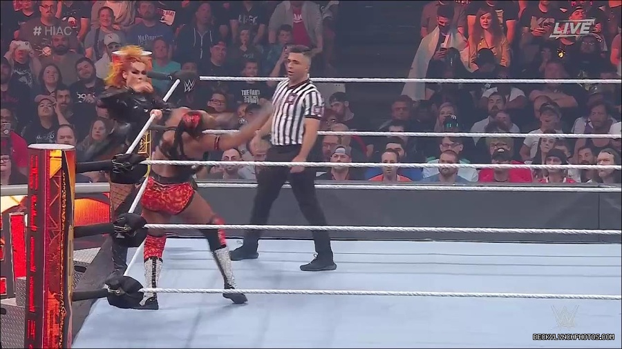 WWE_Hell_In_A_Cell_2022_720p_WEB_h264-HEEL_mp4_000926387.jpg