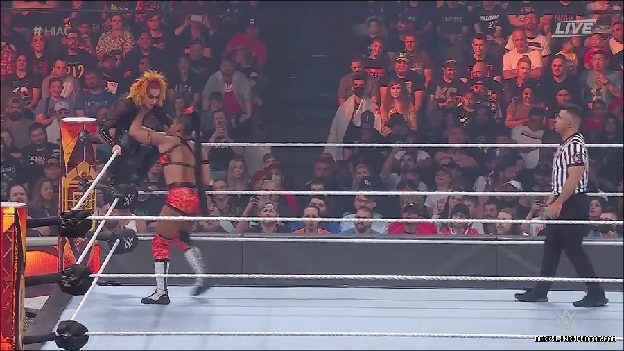 WWE_Hell_In_A_Cell_2022_720p_WEB_h264-HEEL_mp4_000933587.jpg
