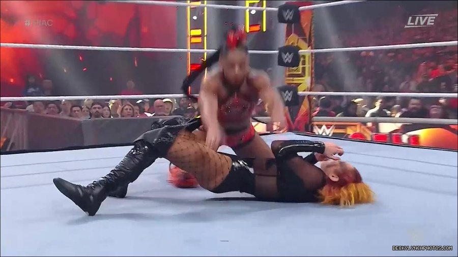 WWE_Hell_In_A_Cell_2022_720p_WEB_h264-HEEL_mp4_000937987.jpg