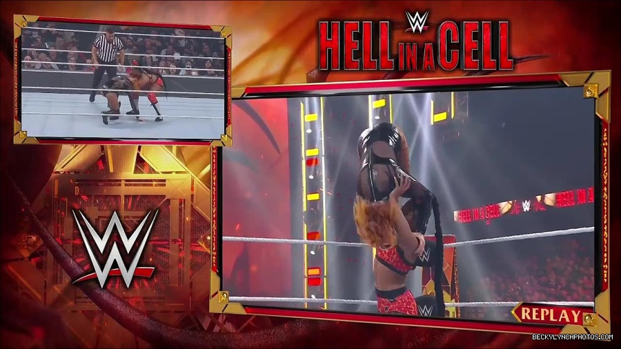 WWE_Hell_In_A_Cell_2022_720p_WEB_h264-HEEL_mp4_000947987.jpg