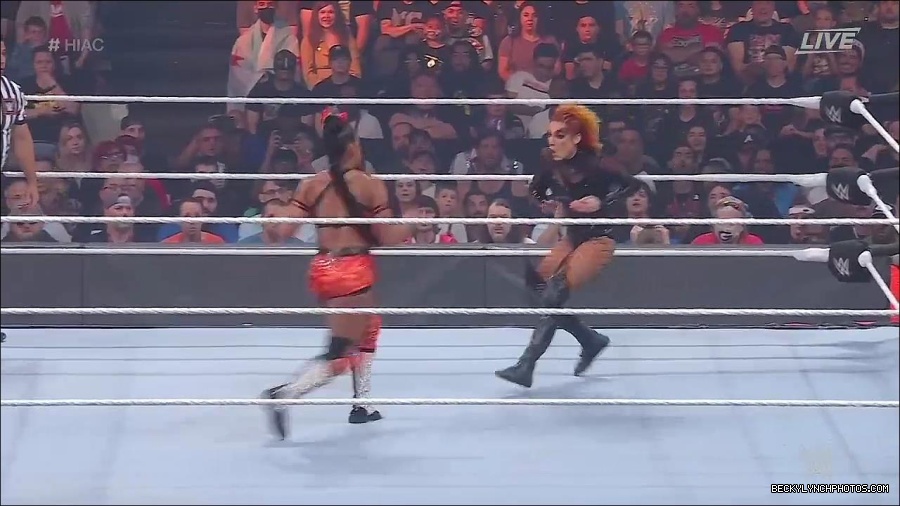 WWE_Hell_In_A_Cell_2022_720p_WEB_h264-HEEL_mp4_000955587.jpg