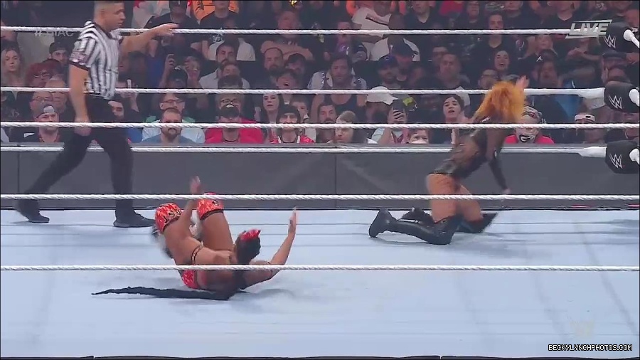 WWE_Hell_In_A_Cell_2022_720p_WEB_h264-HEEL_mp4_000957587.jpg