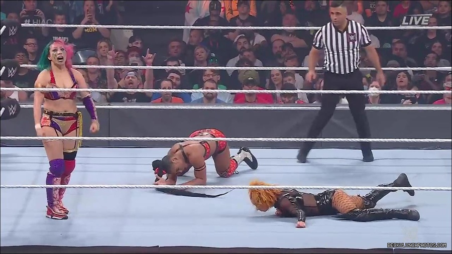 WWE_Hell_In_A_Cell_2022_720p_WEB_h264-HEEL_mp4_000979987.jpg