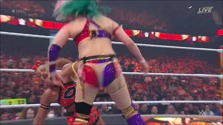 WWE_Hell_In_A_Cell_2022_720p_WEB_h264-HEEL_mp4_000988787.jpg
