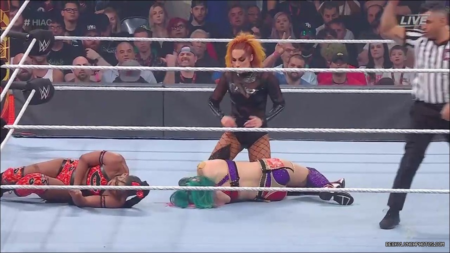 WWE_Hell_In_A_Cell_2022_720p_WEB_h264-HEEL_mp4_001065321.jpg