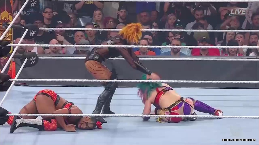 WWE_Hell_In_A_Cell_2022_720p_WEB_h264-HEEL_mp4_001066921.jpg