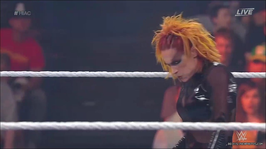 WWE_Hell_In_A_Cell_2022_720p_WEB_h264-HEEL_mp4_001073721.jpg