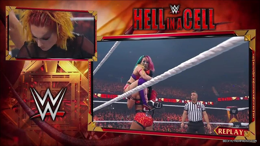 WWE_Hell_In_A_Cell_2022_720p_WEB_h264-HEEL_mp4_001087321.jpg