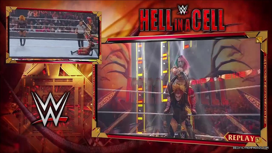WWE_Hell_In_A_Cell_2022_720p_WEB_h264-HEEL_mp4_001093321.jpg