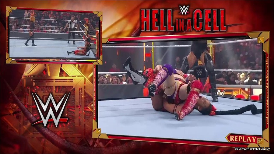 WWE_Hell_In_A_Cell_2022_720p_WEB_h264-HEEL_mp4_001095321.jpg