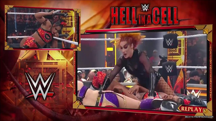WWE_Hell_In_A_Cell_2022_720p_WEB_h264-HEEL_mp4_001097321.jpg