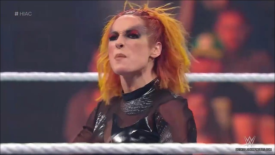 WWE_Hell_In_A_Cell_2022_720p_WEB_h264-HEEL_mp4_001100121.jpg