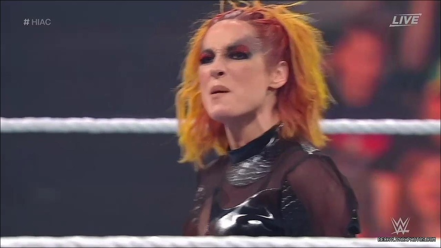 WWE_Hell_In_A_Cell_2022_720p_WEB_h264-HEEL_mp4_001100521.jpg