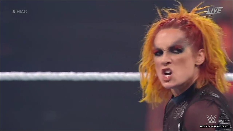WWE_Hell_In_A_Cell_2022_720p_WEB_h264-HEEL_mp4_001101321.jpg