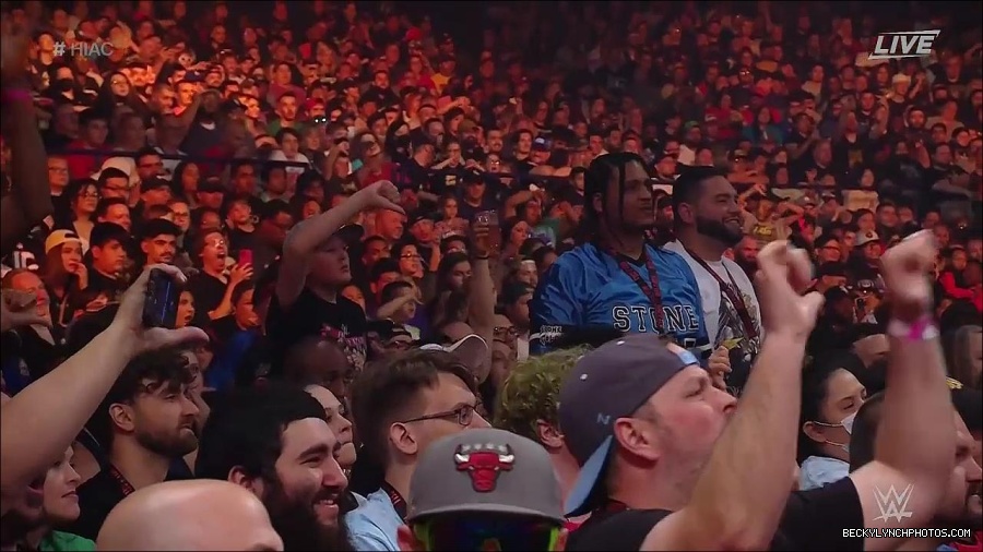 WWE_Hell_In_A_Cell_2022_720p_WEB_h264-HEEL_mp4_001103321.jpg