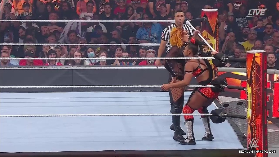 WWE_Hell_In_A_Cell_2022_720p_WEB_h264-HEEL_mp4_001104521.jpg