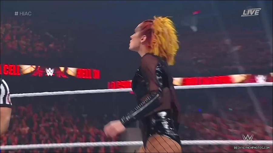 WWE_Hell_In_A_Cell_2022_720p_WEB_h264-HEEL_mp4_001109321.jpg