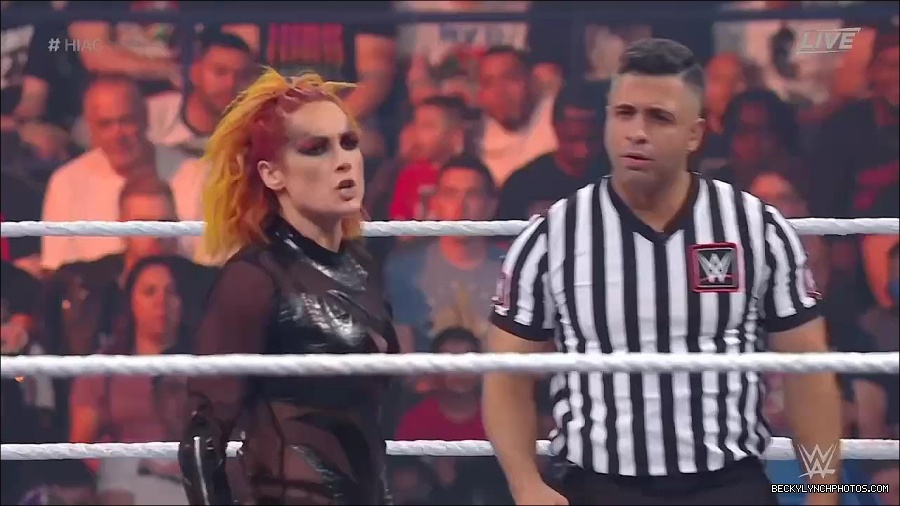 WWE_Hell_In_A_Cell_2022_720p_WEB_h264-HEEL_mp4_001111321.jpg