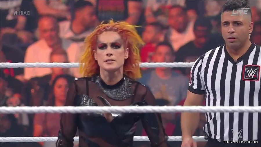 WWE_Hell_In_A_Cell_2022_720p_WEB_h264-HEEL_mp4_001112121.jpg