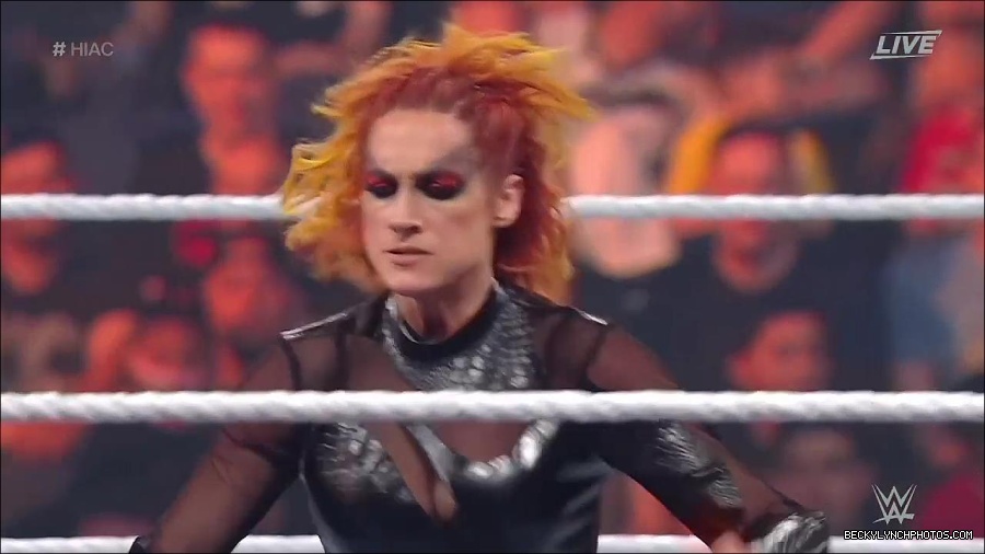 WWE_Hell_In_A_Cell_2022_720p_WEB_h264-HEEL_mp4_001112921.jpg