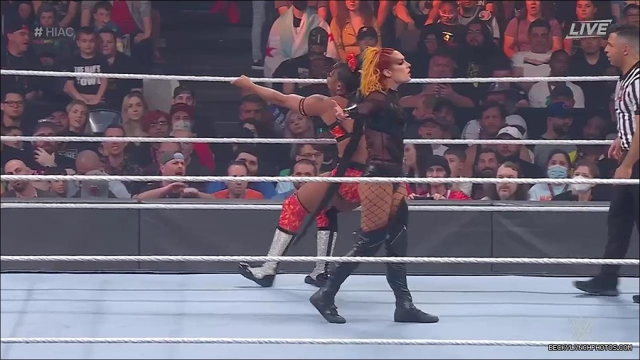 WWE_Hell_In_A_Cell_2022_720p_WEB_h264-HEEL_mp4_001142521.jpg