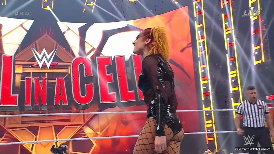 WWE_Hell_In_A_Cell_2022_720p_WEB_h264-HEEL_mp4_001147721.jpg
