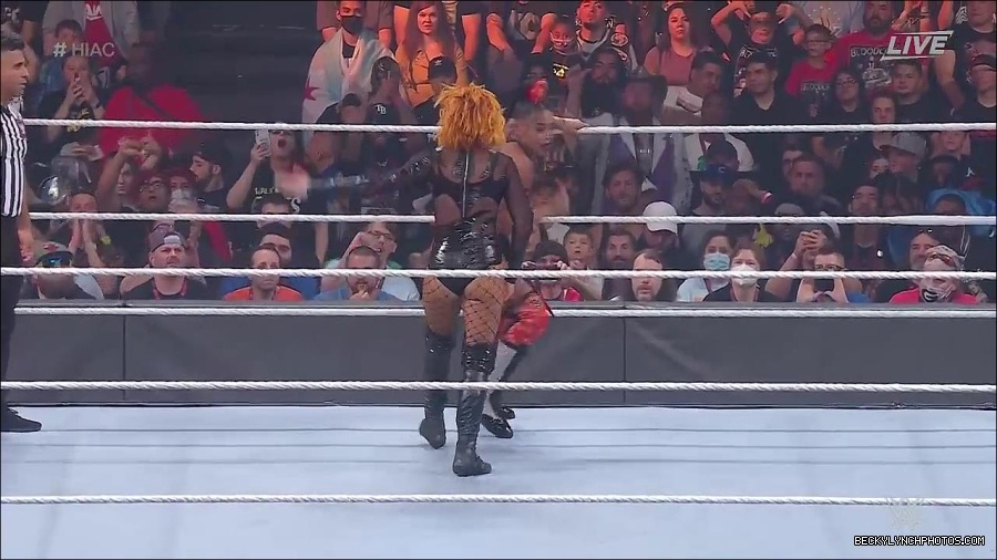 WWE_Hell_In_A_Cell_2022_720p_WEB_h264-HEEL_mp4_001152121.jpg