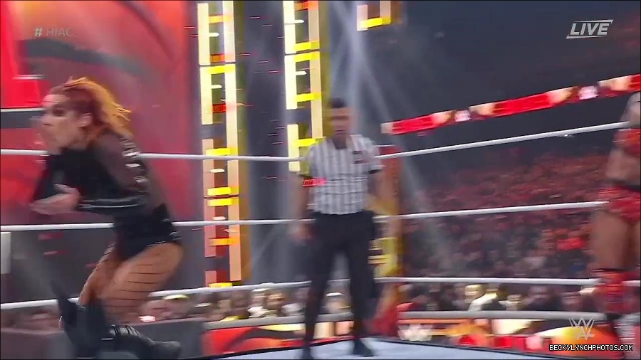 WWE_Hell_In_A_Cell_2022_720p_WEB_h264-HEEL_mp4_001153721.jpg