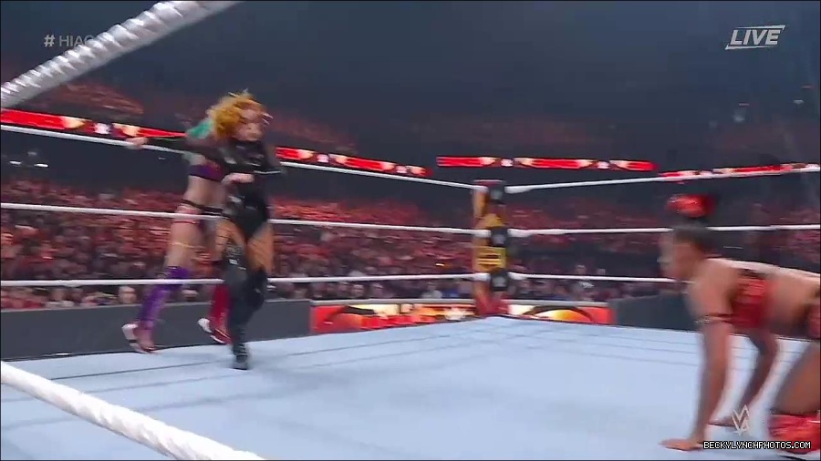 WWE_Hell_In_A_Cell_2022_720p_WEB_h264-HEEL_mp4_001161321.jpg