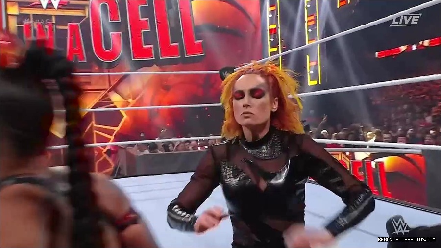 WWE_Hell_In_A_Cell_2022_720p_WEB_h264-HEEL_mp4_001182521.jpg