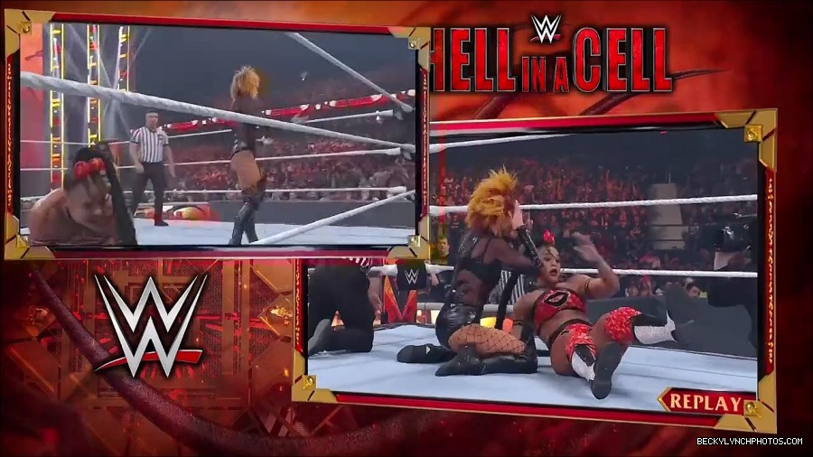 WWE_Hell_In_A_Cell_2022_720p_WEB_h264-HEEL_mp4_001199321.jpg