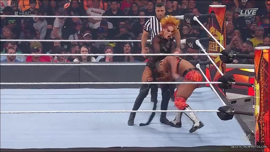 WWE_Hell_In_A_Cell_2022_720p_WEB_h264-HEEL_mp4_001209721.jpg