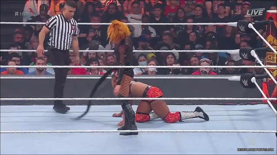 WWE_Hell_In_A_Cell_2022_720p_WEB_h264-HEEL_mp4_001217721.jpg