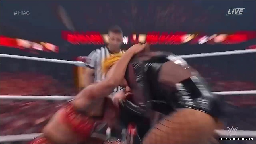 WWE_Hell_In_A_Cell_2022_720p_WEB_h264-HEEL_mp4_001229321.jpg