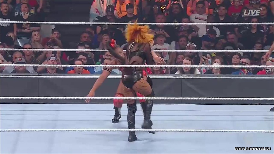 WWE_Hell_In_A_Cell_2022_720p_WEB_h264-HEEL_mp4_001229721.jpg