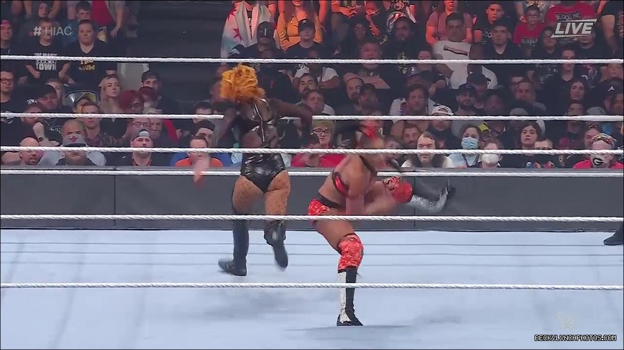 WWE_Hell_In_A_Cell_2022_720p_WEB_h264-HEEL_mp4_001233321.jpg
