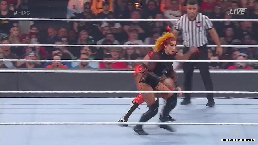 WWE_Hell_In_A_Cell_2022_720p_WEB_h264-HEEL_mp4_001240121.jpg