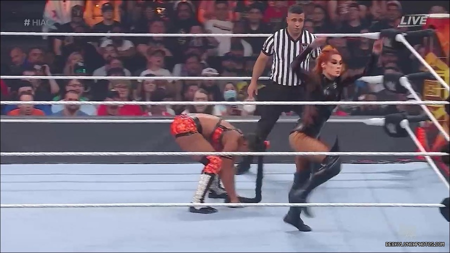 WWE_Hell_In_A_Cell_2022_720p_WEB_h264-HEEL_mp4_001240521.jpg