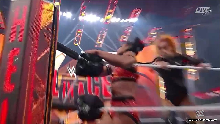 WWE_Hell_In_A_Cell_2022_720p_WEB_h264-HEEL_mp4_001243321.jpg