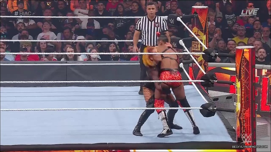 WWE_Hell_In_A_Cell_2022_720p_WEB_h264-HEEL_mp4_001246521.jpg