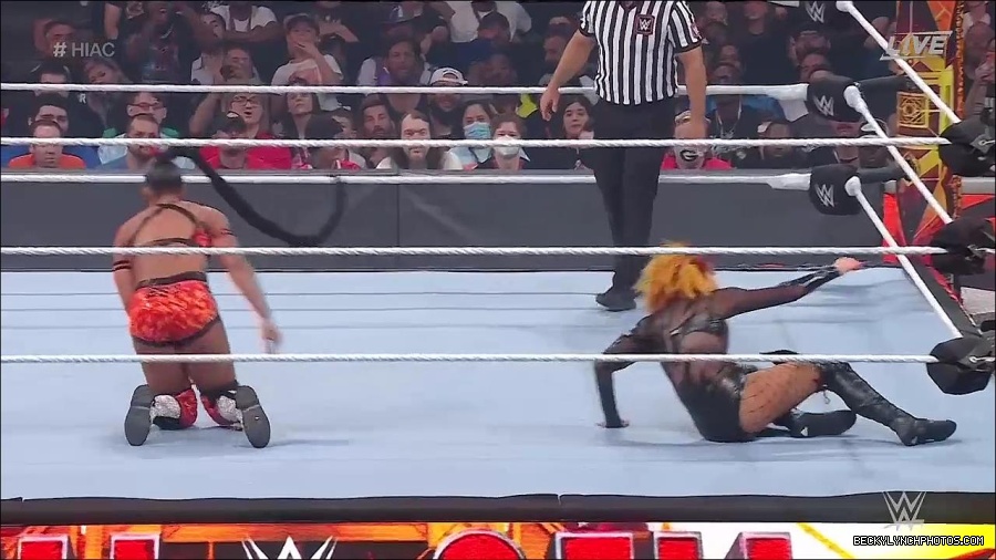 WWE_Hell_In_A_Cell_2022_720p_WEB_h264-HEEL_mp4_001248521.jpg