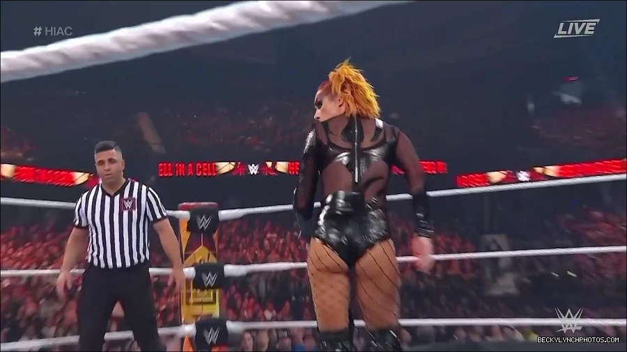 WWE_Hell_In_A_Cell_2022_720p_WEB_h264-HEEL_mp4_001252121.jpg