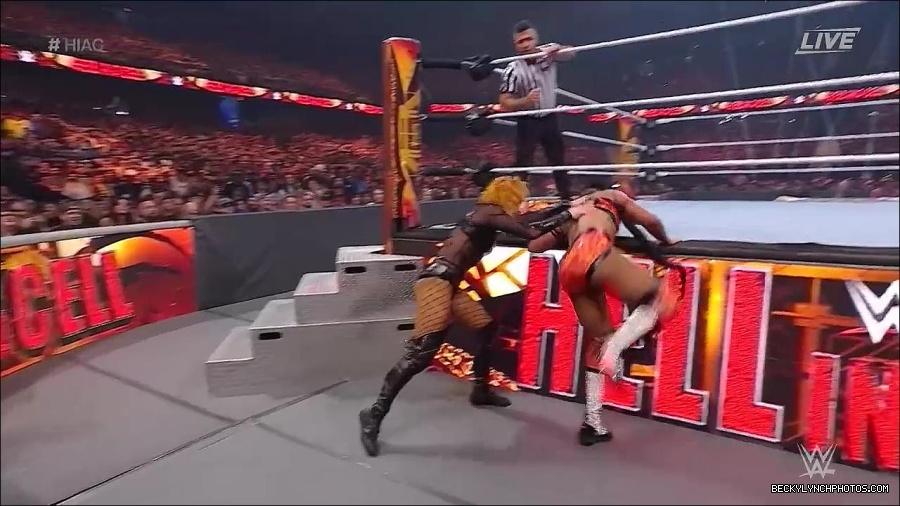 WWE_Hell_In_A_Cell_2022_720p_WEB_h264-HEEL_mp4_001266521.jpg