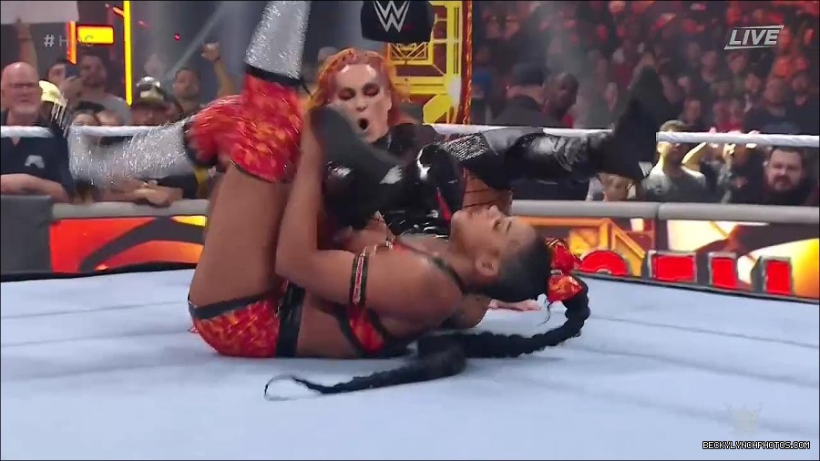 WWE_Hell_In_A_Cell_2022_720p_WEB_h264-HEEL_mp4_001275321.jpg