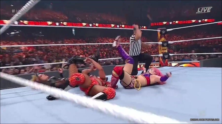 WWE_Hell_In_A_Cell_2022_720p_WEB_h264-HEEL_mp4_001279721.jpg