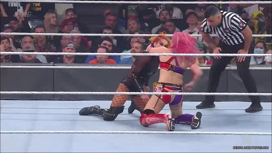 WWE_Hell_In_A_Cell_2022_720p_WEB_h264-HEEL_mp4_001307321.jpg
