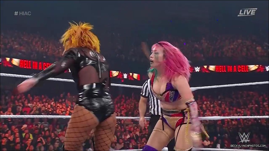 WWE_Hell_In_A_Cell_2022_720p_WEB_h264-HEEL_mp4_001314121.jpg